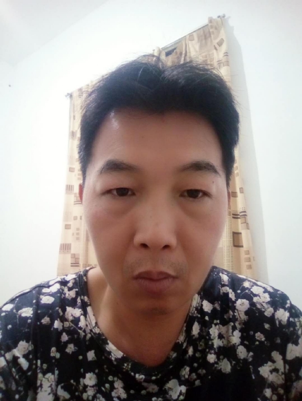 繁华哀伤的第一张照片--罗源相亲网