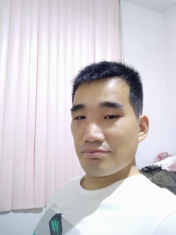 大男孩的第一张照片--罗源相亲网