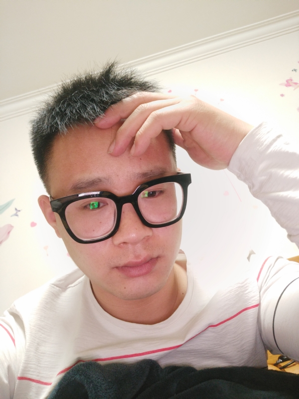 华灯初上的夜晚的第一张照片--罗源相亲网