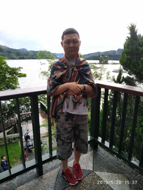 爱情里的俩个人的第一张照片--罗源相亲网