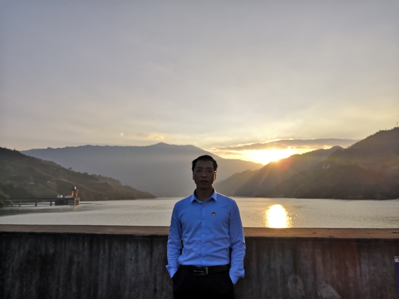 庸人自扰的第一张照片--罗源相亲网