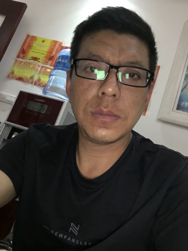牵手的第三张照片--罗源相亲网