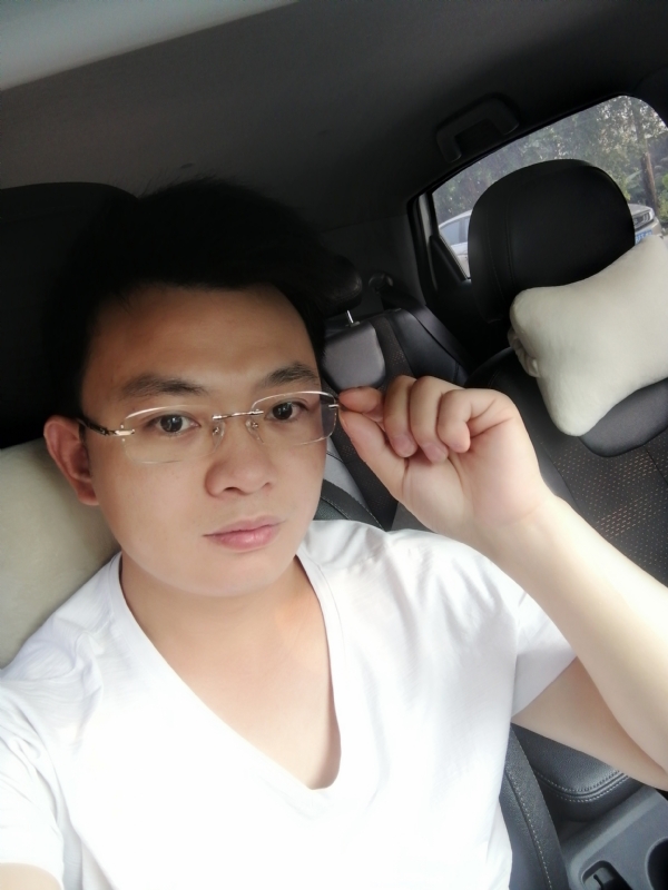 幸福的拥抱的第二张照片--罗源相亲网