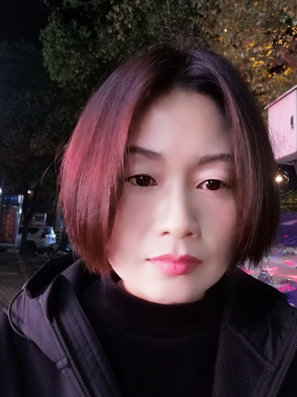 风中百合的第一张照片--罗源相亲网