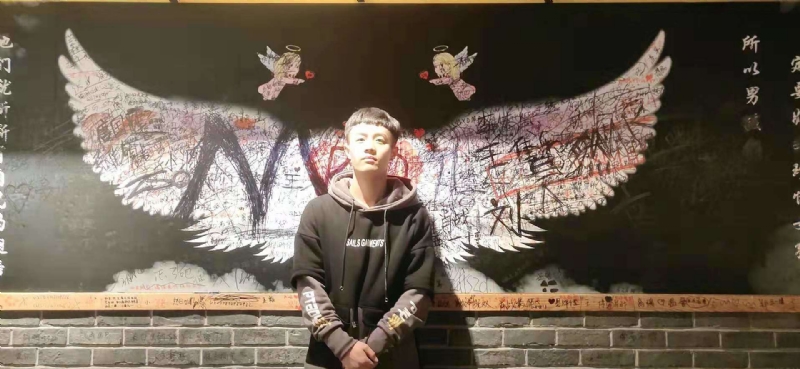 水彩画师的第一张照片--罗源相亲网