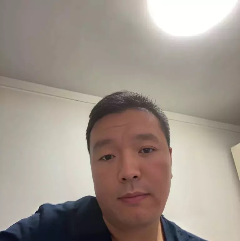 穿唐装的松鼠的第一张照片--罗源相亲网