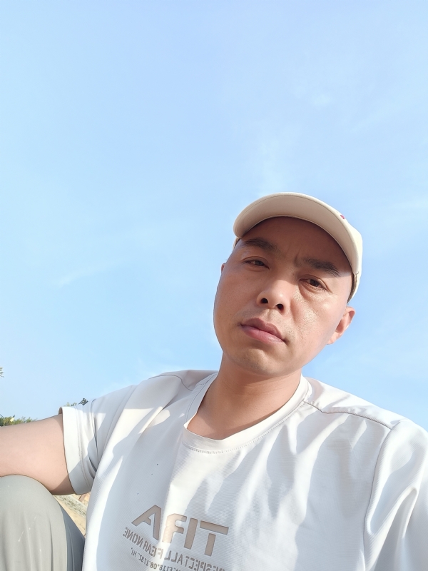 哥哥的第一张照片--罗源相亲网
