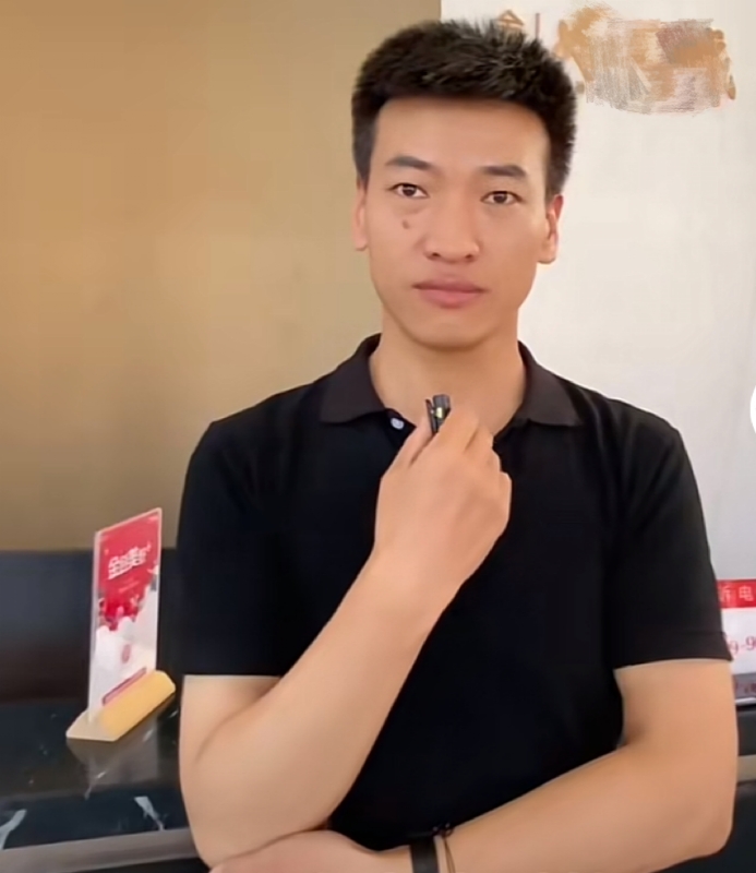 一杯梁白开的第一张照片--罗源相亲网