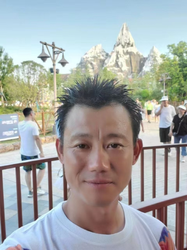 艾氏涂料博的第一张照片--罗源相亲网