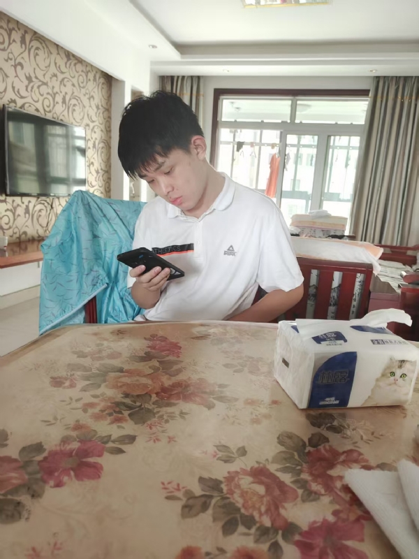 铁在烧的第一张照片--罗源相亲网