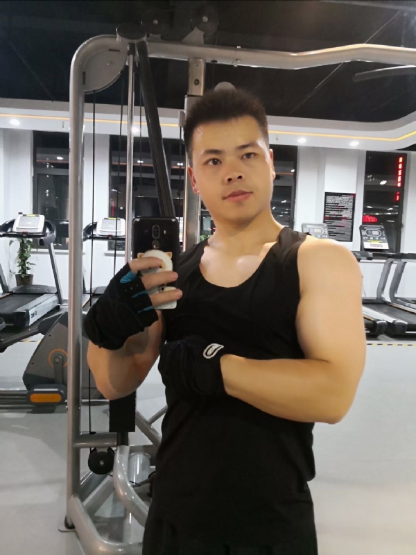 范迪塞尔的第二张照片--罗源相亲网